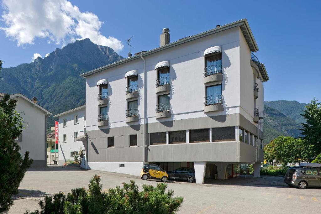 Hotel Central Brig Ngoại thất bức ảnh