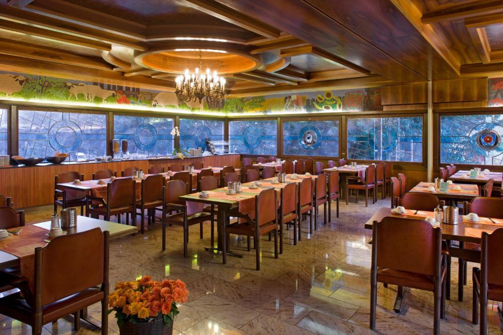Hotel Central Brig Ngoại thất bức ảnh